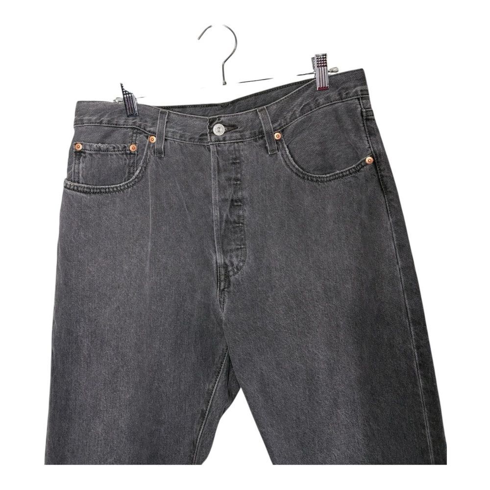 Levi's 501 Jeans Black Button Fly Frayed Hem Ankle High Rise Size 31x26 Waist 31 - Picture 2 of 9